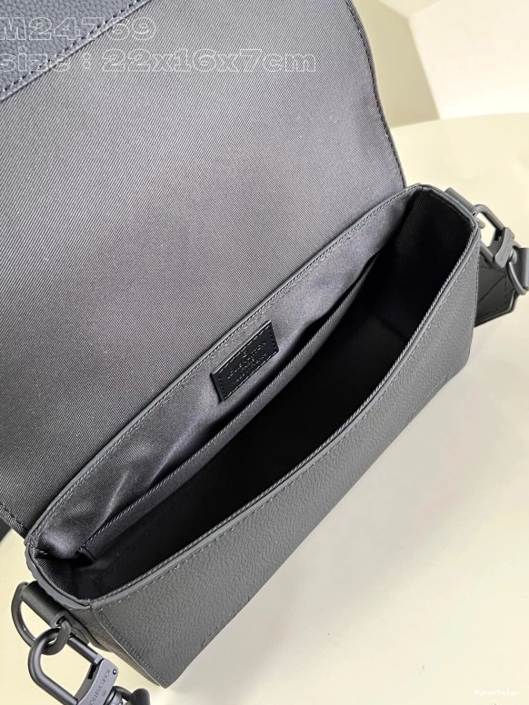 VUITTON Messenger LOUIS Takeoff PM-22*16.5*7CM 0714